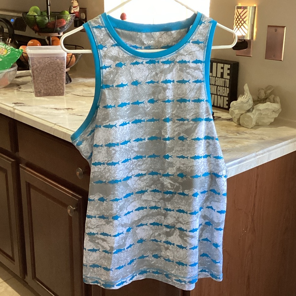 Women’s Size Small Reel Legends Freeline Tank